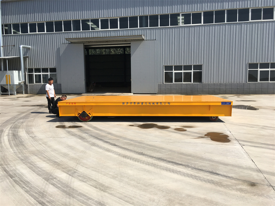 具備雷達防撞功能 無(wú)軌膠輪電動(dòng)平車(chē)